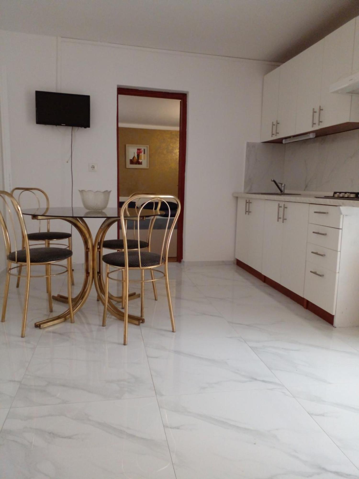 Apartmani Marijanovic Вир Екстер'єр фото
